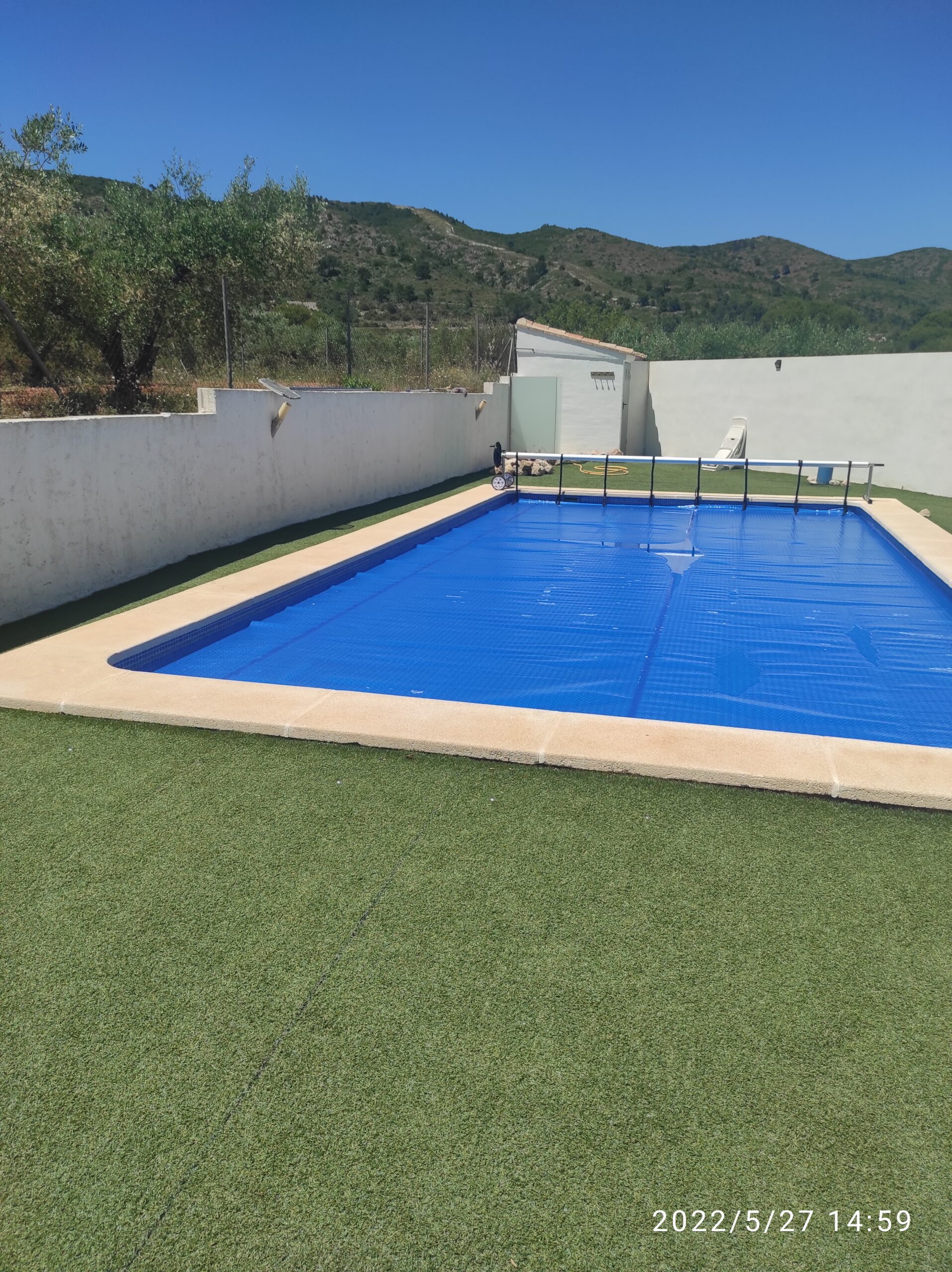 Instalación de cubierta para piscina