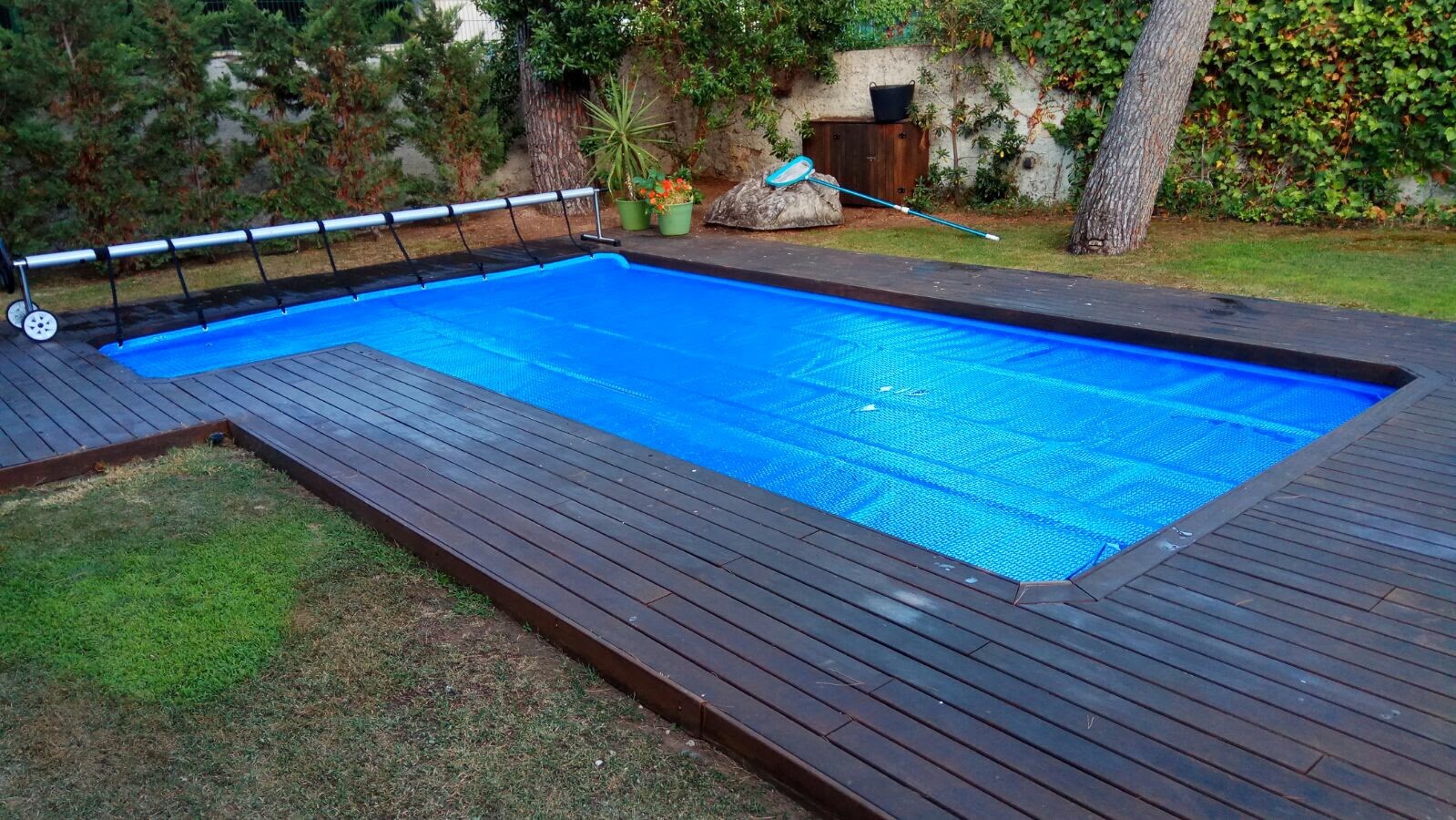 Instalación de cubierta para piscina