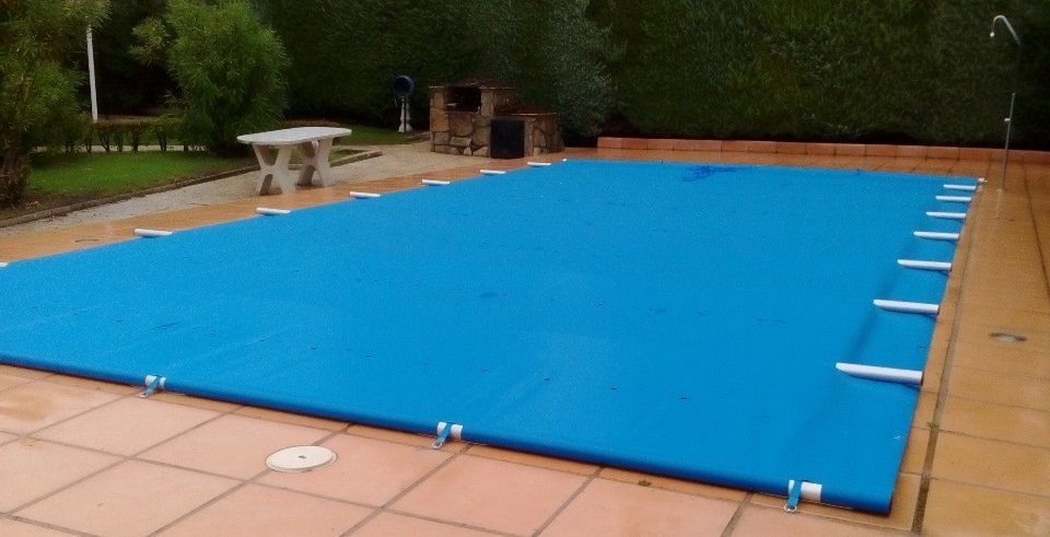 Cobertor de barras para piscina